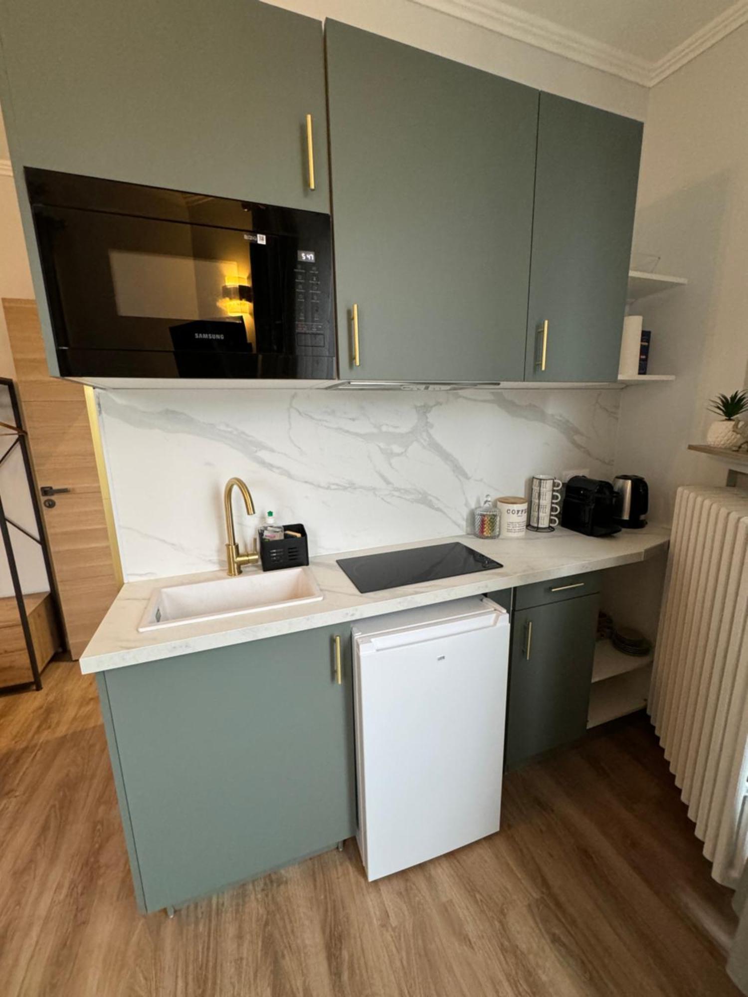 Studio De Charme Parisien Levallois-Perret Buitenkant foto